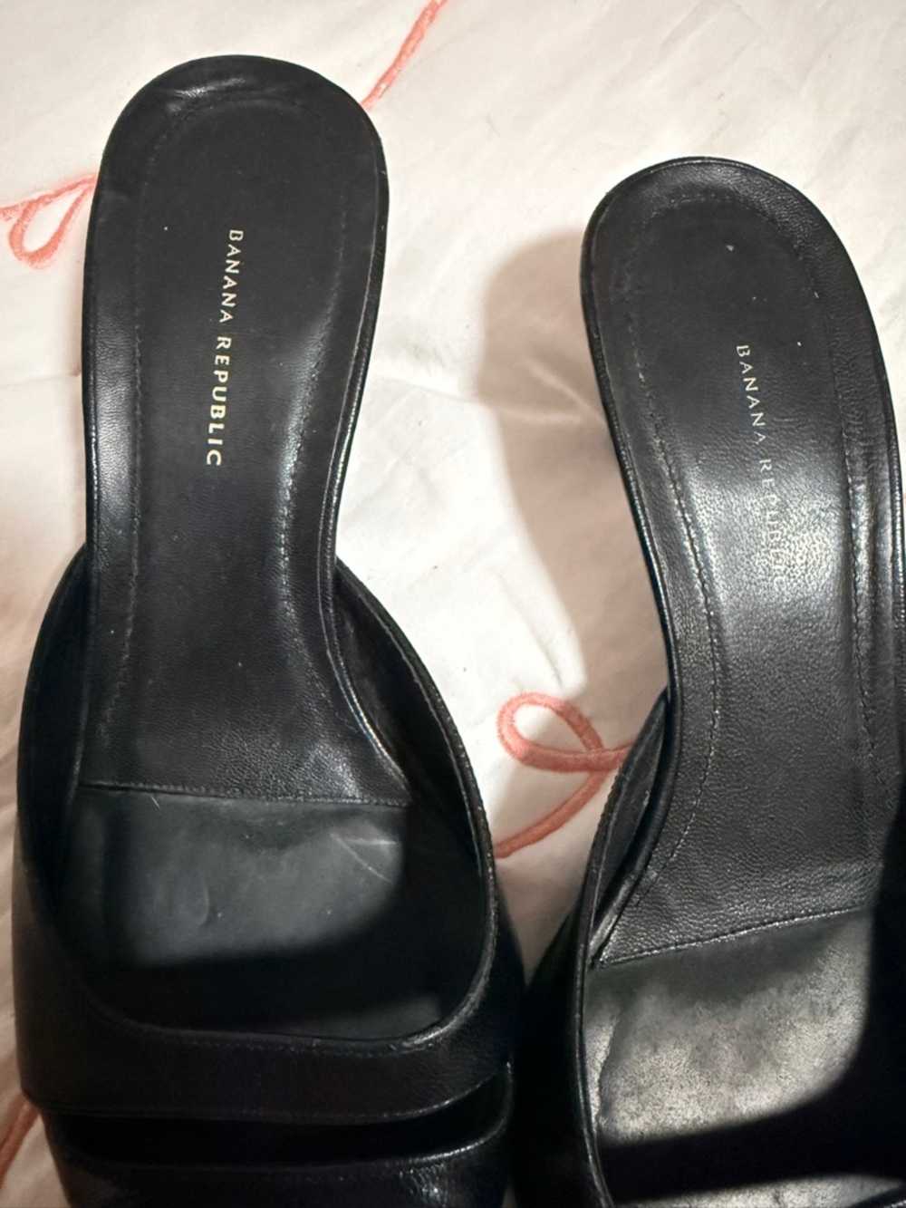 Banana Republic Black Pointed Slip-On Mule Heels - Picture 2 of 5